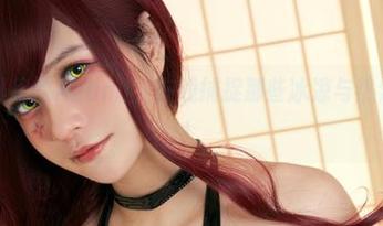 黑皮比基尼的Azami，在线捕捉那些冰凉与热烈的瞬间！