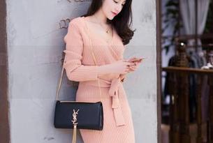 IMiss爱蜜社 – 在Angela小热巴的白色世界里，图包和资源一起绽放神秘魅力！