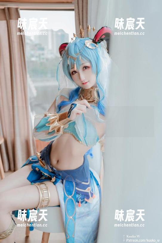 Faruzan系列：KuukoW的写真，简直是光影下的梦！