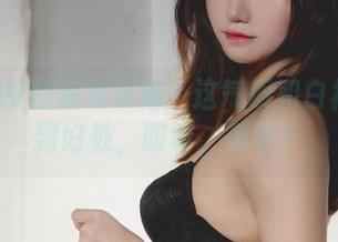 KuukoW白裙写真集：这气质和白裙搭得恰到好处，哎呀，羡慕！