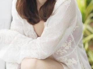 MyGirl美媛馆 – 当职业装遇上定制，杨晓青儿的写真让你重新定义职场魅力