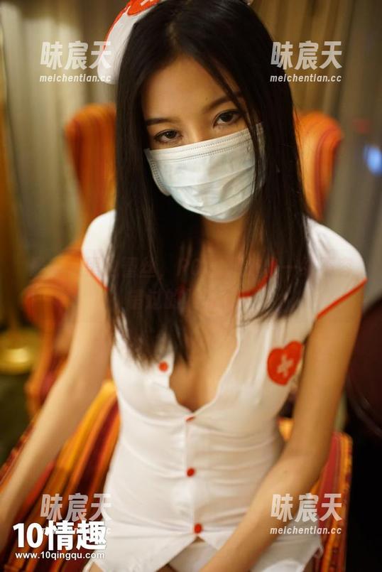 最新版黑边蕾丝，ROSI又放出一组不容错过的照片了！