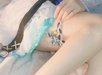 翻开Seele麦麦的秘书资源，感受那个甜腻又温柔的时刻