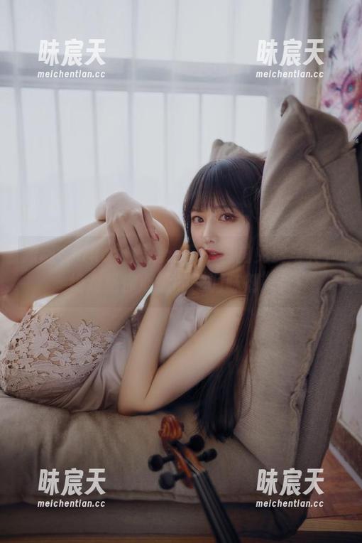 跟随Shika小鹿鹿：东京自拍免费写真，绝对是你心情的“调味剂”！