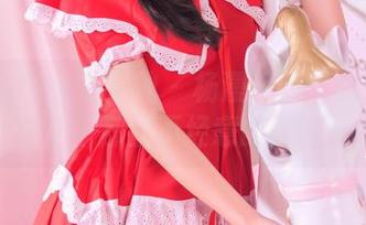 TouTiao头条女神 – 杨漫妮的眼镜：私房图片中那些不经意的撩拨！