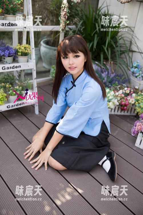 UGirls尤果网 - 乔依琳的红裙魅力合集：让我想起那些难忘的夏天啊！