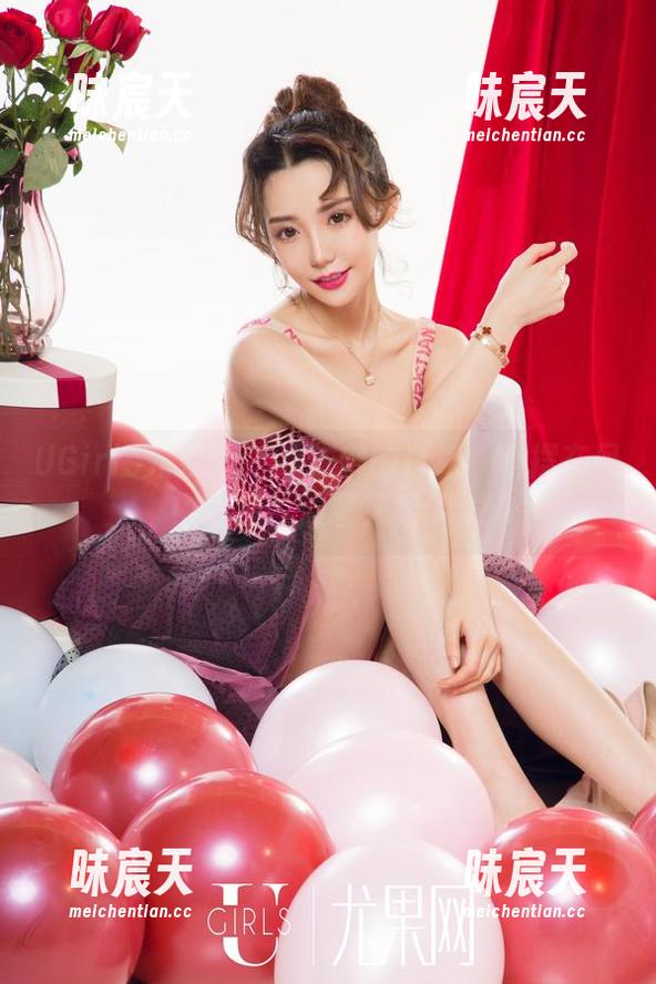 UGirls尤果网 - 乔依琳的白裙：裙摆在风中摇曳，原图宛如梦境