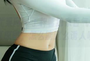 UGirls尤果网 – 于梓馨独家香气：最新的浴缸原图，怎么能这么诱人呢？