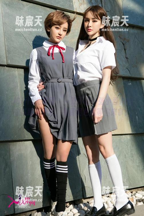 UGirls尤果网 - 一双不够？张小西Ann的高跟鞋争艳，免费图包就等你来拿！