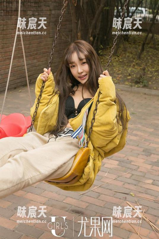 UGirls尤果网 - 谭晓彤与毛衣的奇妙组合，真的，这图片的资源能激起多少“哇”的感叹啊！