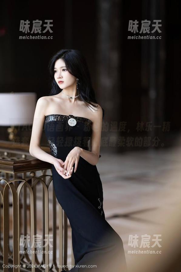 XIAOYU语画界 - 粉色的温度，林乐一精选套图，轻轻撩拨着心底最柔软的部分。