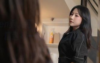 Xiuren秀人网 – 养乐多Doll的黑丝魅影，精选每一幅图片都是小确幸。