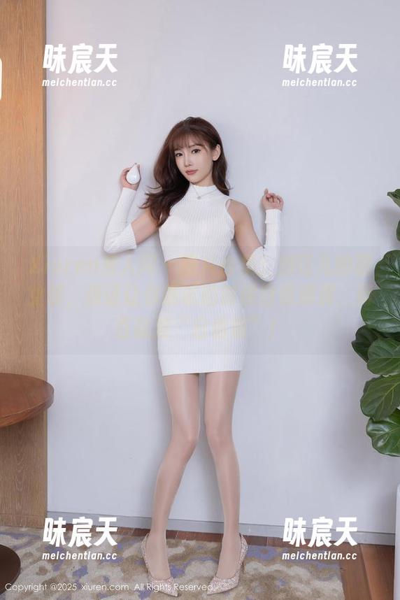 Xiuren秀人网 - 图片合集：刘钰儿的职业装，保证让你面试的时候自信满满，简直就是“自信装”！