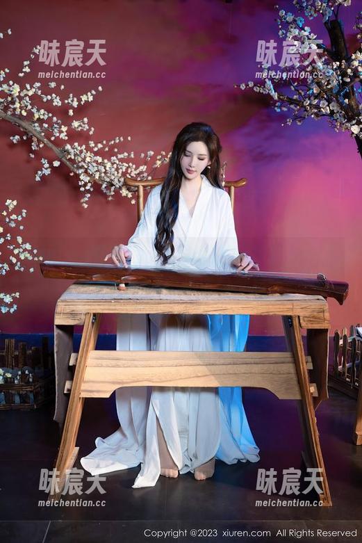Xiuren秀人网 - 下载这些南初妹妹的灰丝套图，想不被吸引都难！