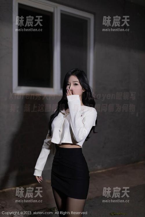 Xiuren秀人网 - 最新可儿kayen眼镜写真:戴上这副眼镜,真是好想问情为何物! Xiuren秀人网 - 最新可儿kayen眼镜写真:戴上这副眼镜,真是好想问情为何物!