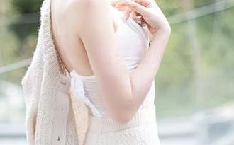 Xiuren秀人网 – 迷失在婕西儿jessie的美脚图集：分享那一抹阳光的温暖！