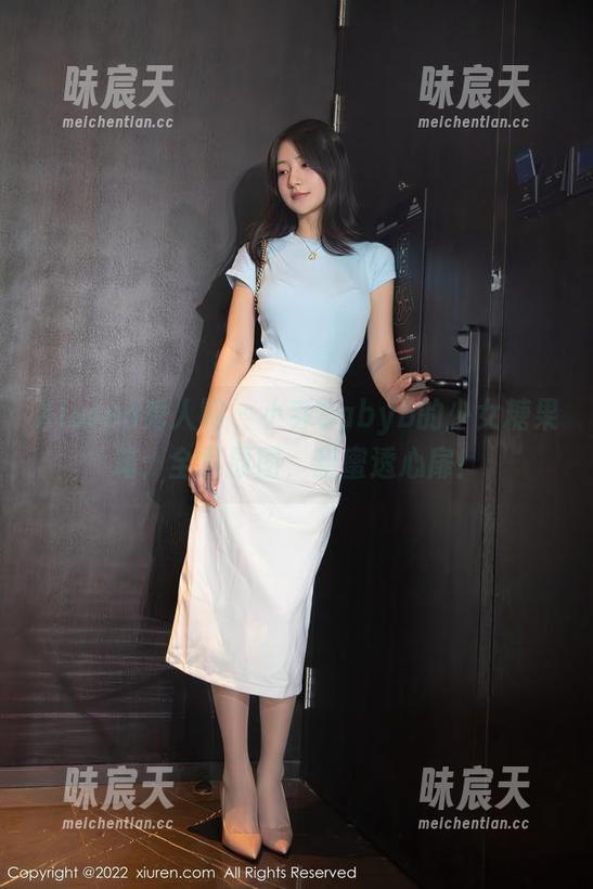 Xiuren秀人网 - 小乔babyb的少女糖果箱：全集原图，甜蜜透心扉！