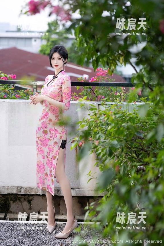Xiuren秀人网 - 美图流出，学妹颜值在线，戴允祺真的是会晓得怎么轻松分享这种瞬间吧？