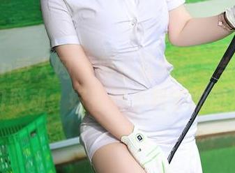 Xiuren秀人网 – 明日花桃桃与学妹的梦幻联动：好看得不科学的图片