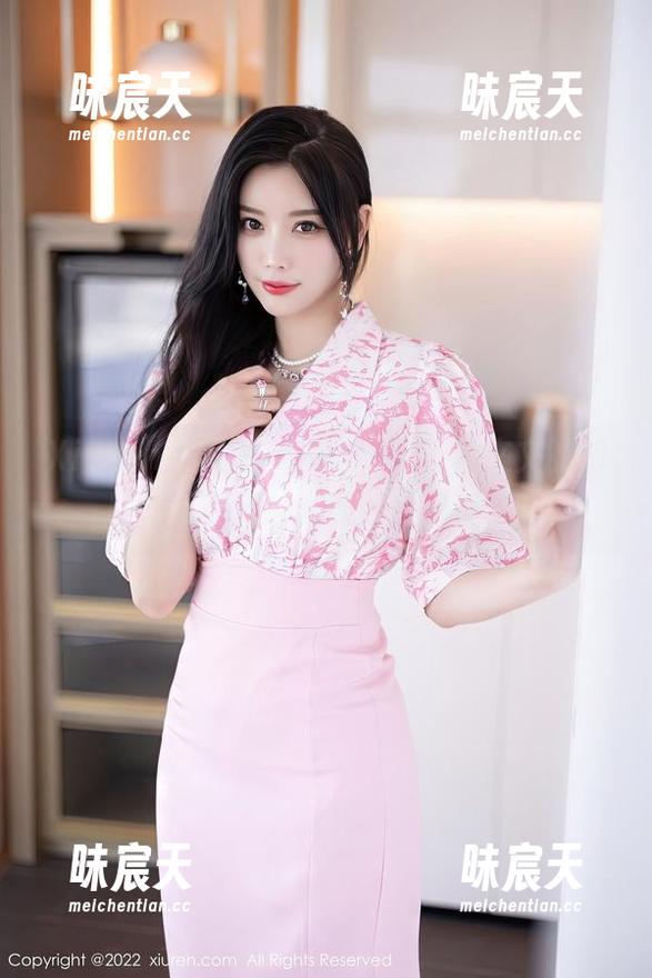 Xiuren秀人网 - 来吧，下载林文文的和服，感受那种朦胧的古风气息！