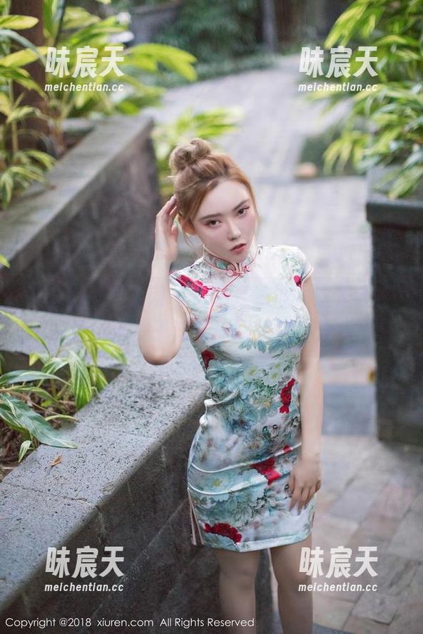 Xiuren秀人网 - 这不是泳池，这是我的眼睛！糯美子泳装原图下载齐分享！