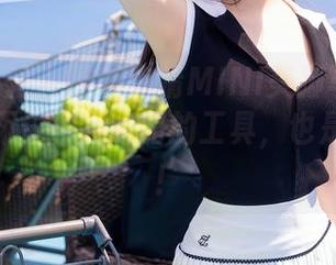 Xiuren秀人网 – 肉晴MINI美脚写真：这双足迹不仅仅是走路的工具，也是一幅画！