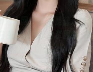 Xiuren秀人网 – 这不是普通的丝袜，这是西希白兔的秘密！分享图片，揭秘魅力所在。
