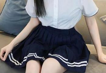 Xiuren秀人网 – 办公室里的陶喜乐_lele，分享那些‘我在上班’中的小秘密，图片好疯狂！