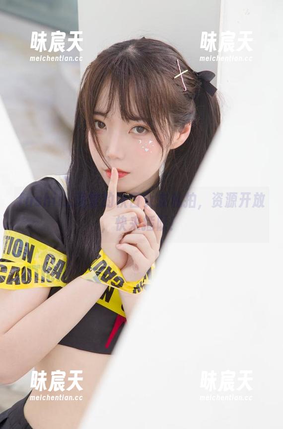 fushii_海堂的秋日女友私拍，资源开放，快来插队！