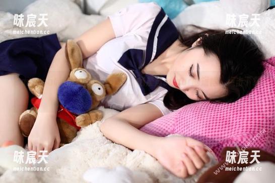 partycat轰趴猫 - 原图展示：杨晨晨sugar的短裙，点击下载让你心动！