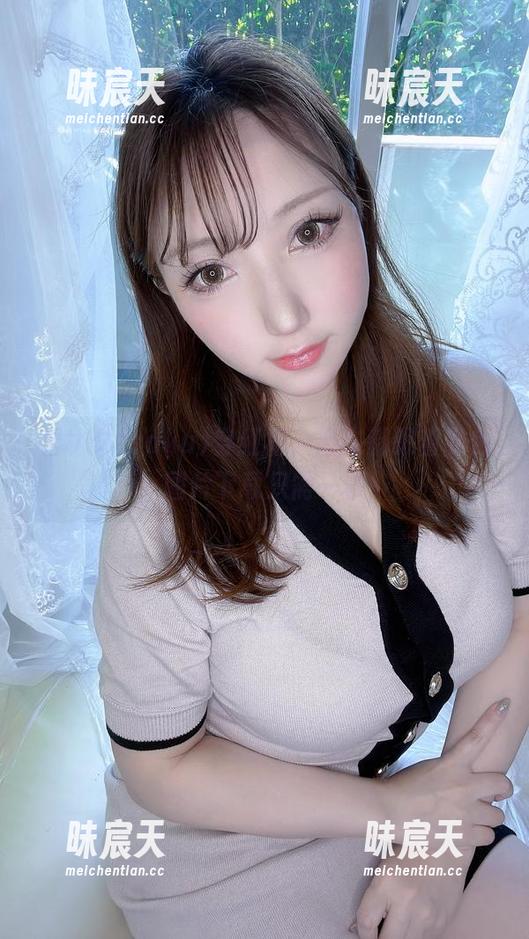 看サク(saku)穿红裙，心态都跟着变色，图片下载只需一秒！