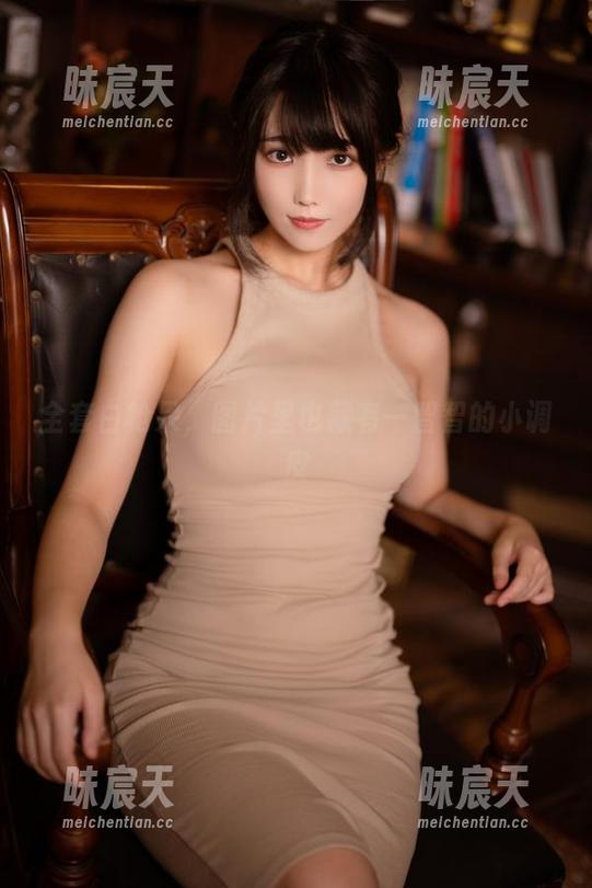 全套白枪呆，图片里也藏有一智智的小调皮