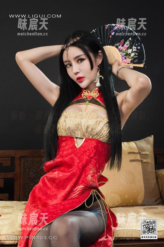 丽柜 - 照片合集：子晴双马尾大放异彩，谁会不爱这样的清新气息？