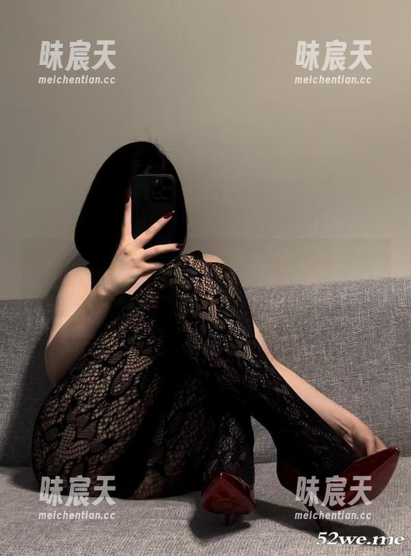 微密圈 - 保守的二舅妈的蕾丝奇遇：原图图集，轻轻松松进入梦幻世界！