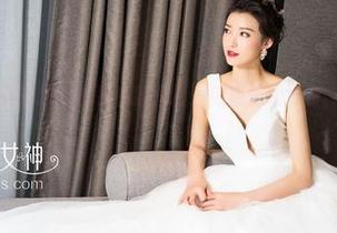 克拉女神 – 被熙妍的套装私拍圈粉：到底是她好看，还是我眼拙？