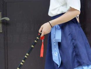 初夏女神 – 雪松JK套：双双在高清壁纸中释放的青春气息，真是让人心动。