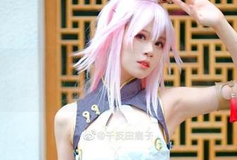 千反田鹿子最新力作“英梨梨皮衣”，穿上它，朋友们，你会觉得自己变得超级无敌帅气吗？