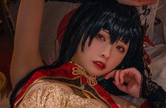 可可老师和泳池：高清图片中的浪漫水花，快来围观！