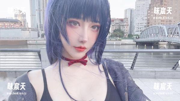 热乎乎的新照片，啾小妍和棉袜的奇妙结合，这回你绝对不想错过。