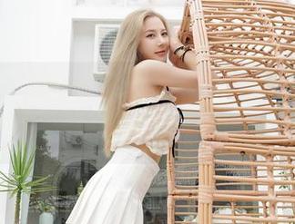 嗲囡囡 – 看这儿！文芮jeninfer女友免费写真合集，撩到你心花怒放的秘诀来啦！