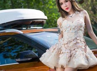 头条女神 – 别再犹豫，乔安的圣诞全集等你来下载！