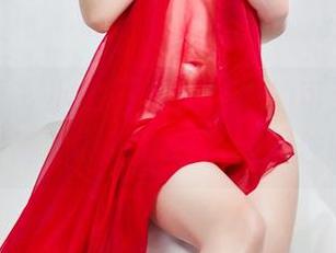 头条女神 – 小热巴写真：她的可爱值究竟有多高？看看你自己能忍住吗？