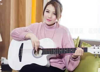 头条女神 – 从未见过的修女：王一涵的原图精选，感觉有点小暧昧呢！
