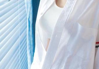 尤果网 – Sara的水手服套图：一组高清，却满满无尽遐想