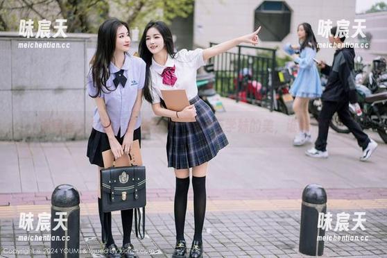 尤蜜荟 - 高清套图大公开，周大萌学妹的美，谁能抵挡？