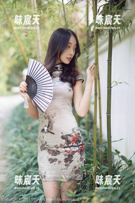 尤蜜荟 - 肉丝写真的华丽翻转——孙梦瑶V带你看不一样的高清视角！