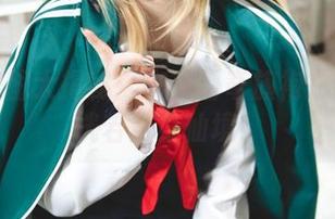 屿鱼美图大揭秘：安克雷奇旗袍总能让你恍若置身仙境！