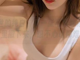 抖娘利世的纯白：每一张写真都像是从云彩里撒下来，想不心动都难。