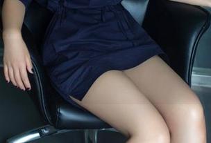 推女郎 – 闲聊的最佳选择：娜露的教室和她那些撩人的套图作品