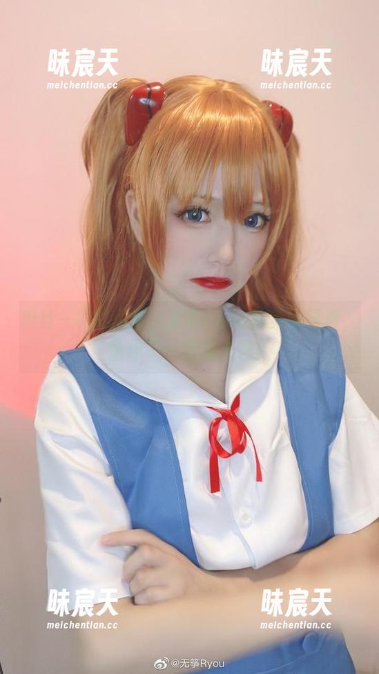 肉丝一样的风情，无筝ryou的美图图包，给你不一样的火花！